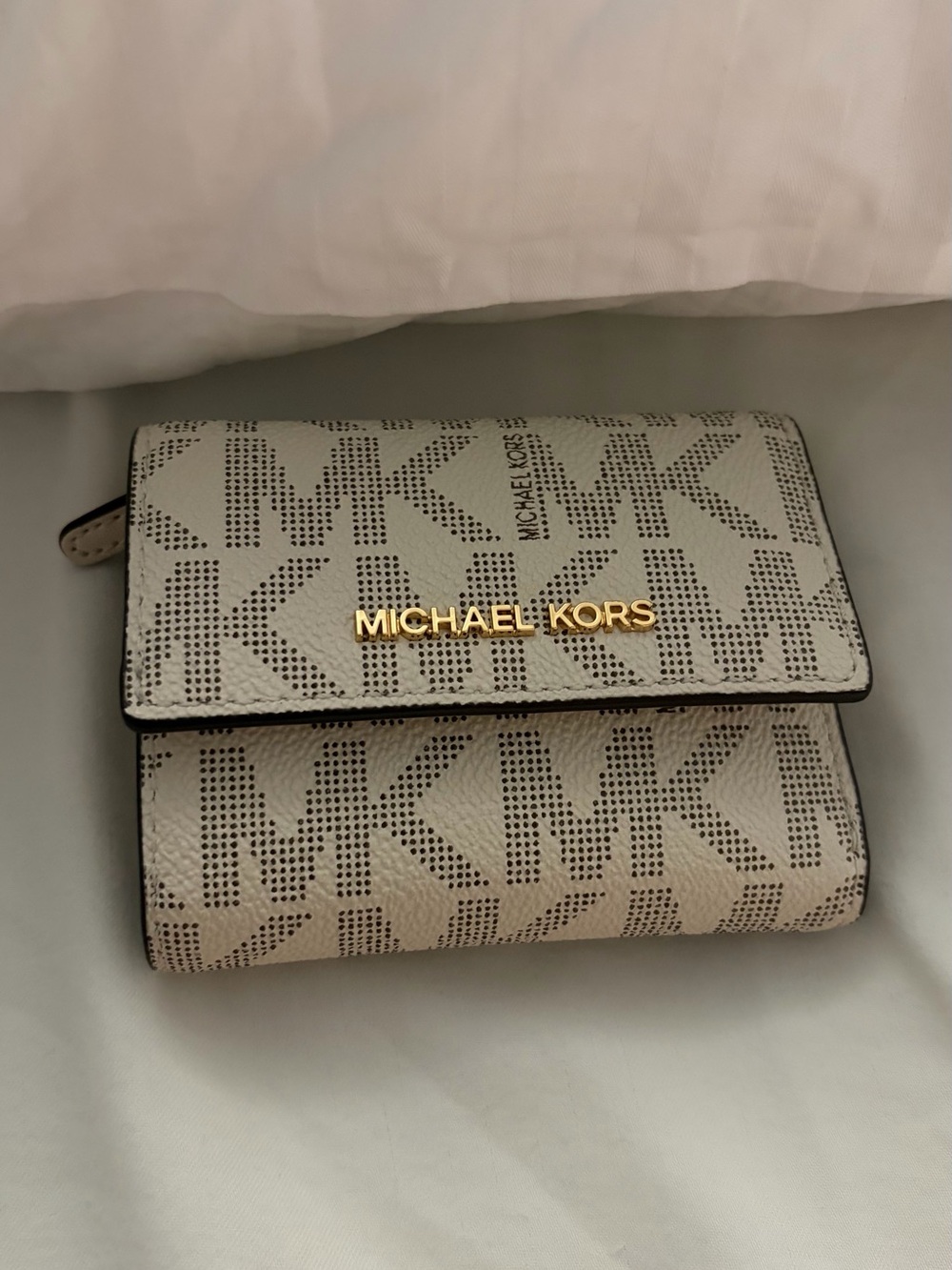 Michael Kors Cream Trifold Wallet